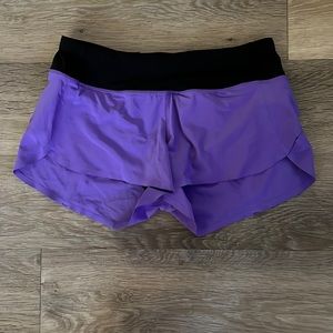 lululemon Speed Shorts • Size 4 • EUC